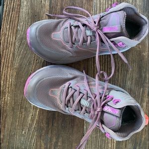 HOKA ONE ONE Hiking Boots, like new only worn 3 times.  GORE.TEX - SIZE 8.5